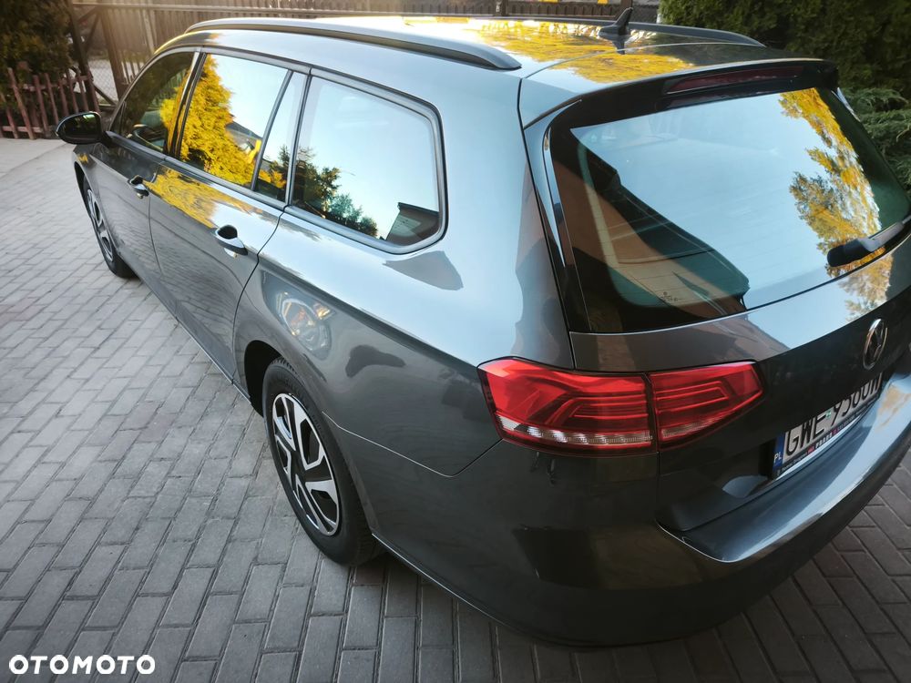 Volkswagen Passat 2.0 TDI SCR Business - 3