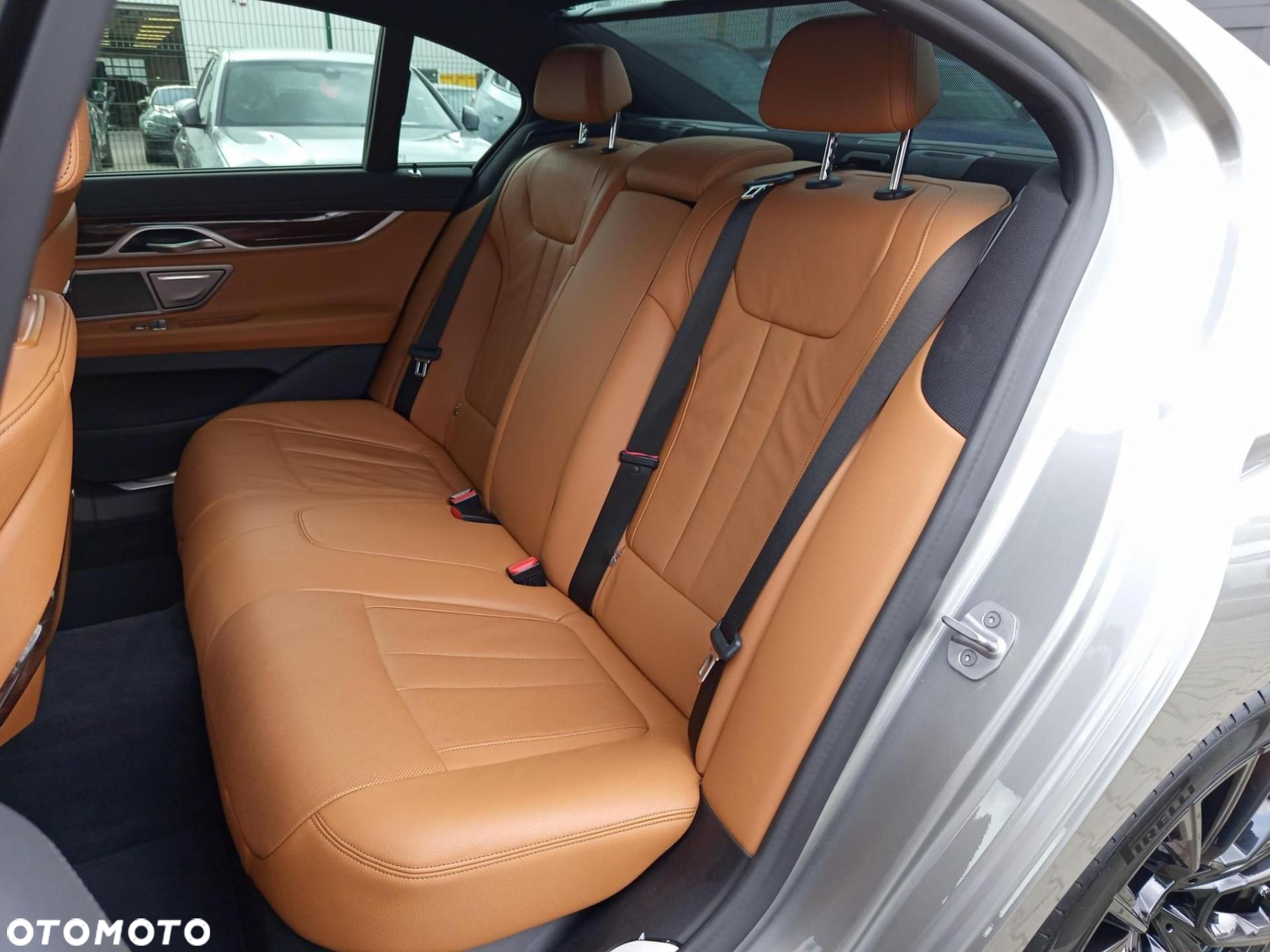 BMW Seria 7 - 21