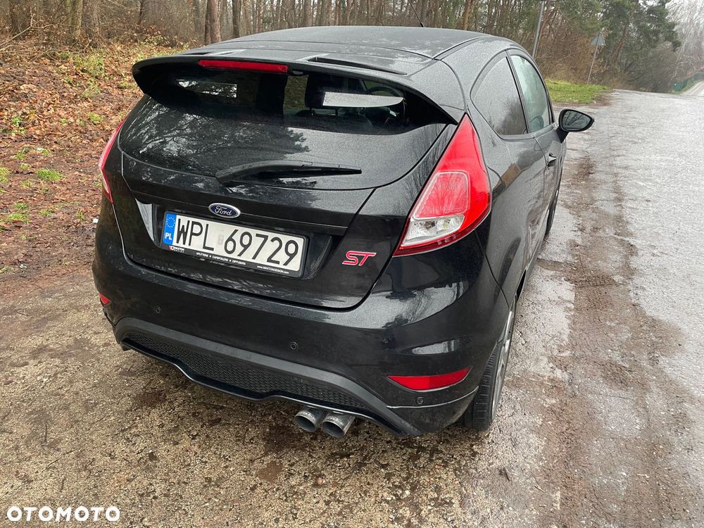 Ford Fiesta 1.6 EcoBoost ST - 5