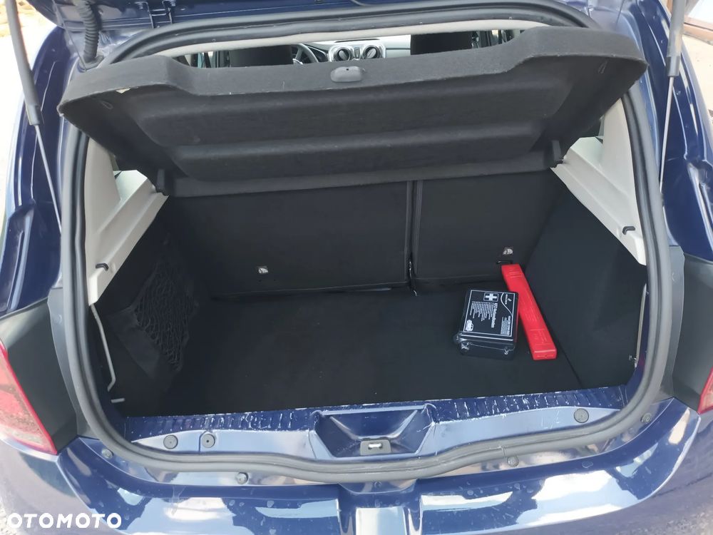 Dacia Sandero - 11