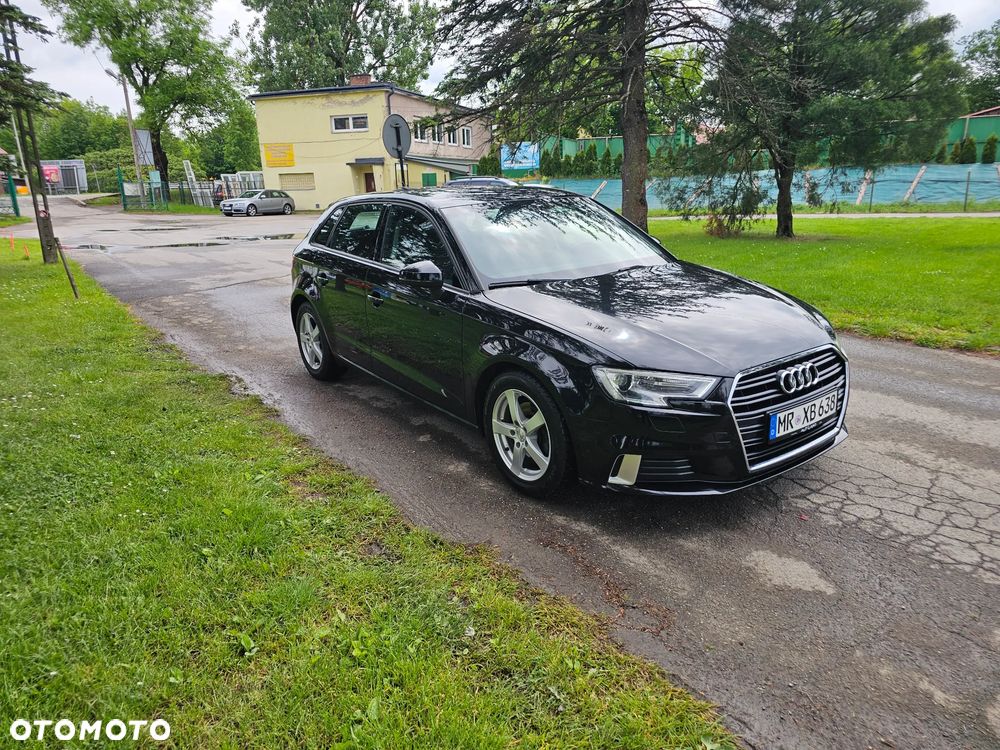 Audi A3 Sportback 2.0 TDI Ambiente - 4