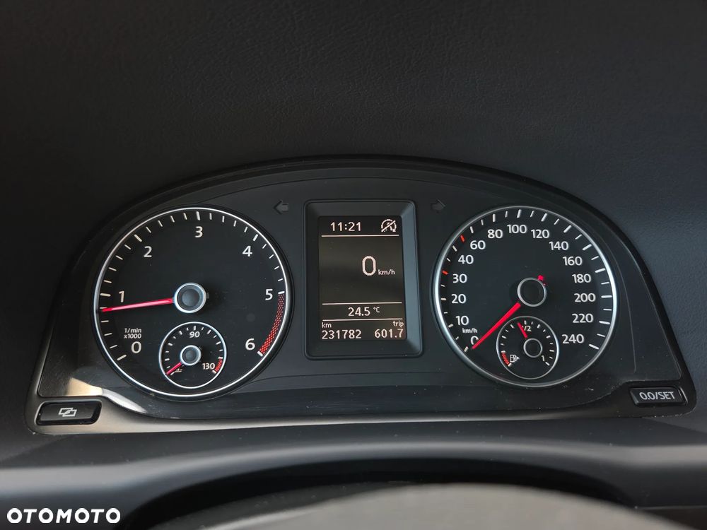 Volkswagen Touran 1.6 TDI DPF BlueMotion Technology Comfortline - 30