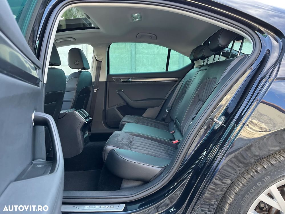 Skoda Superb 1.5 TSI DSG Sportline - 9