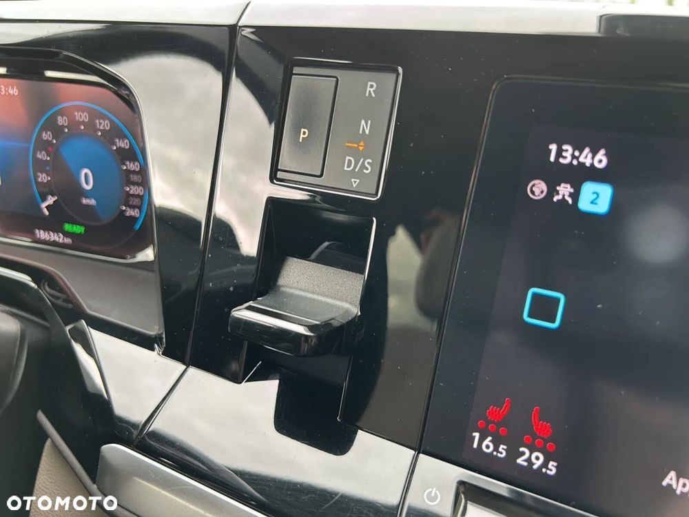 Volkswagen Multivan 1.4 TSI eHybrid PHEV 160kW L2 Life DSG - 28