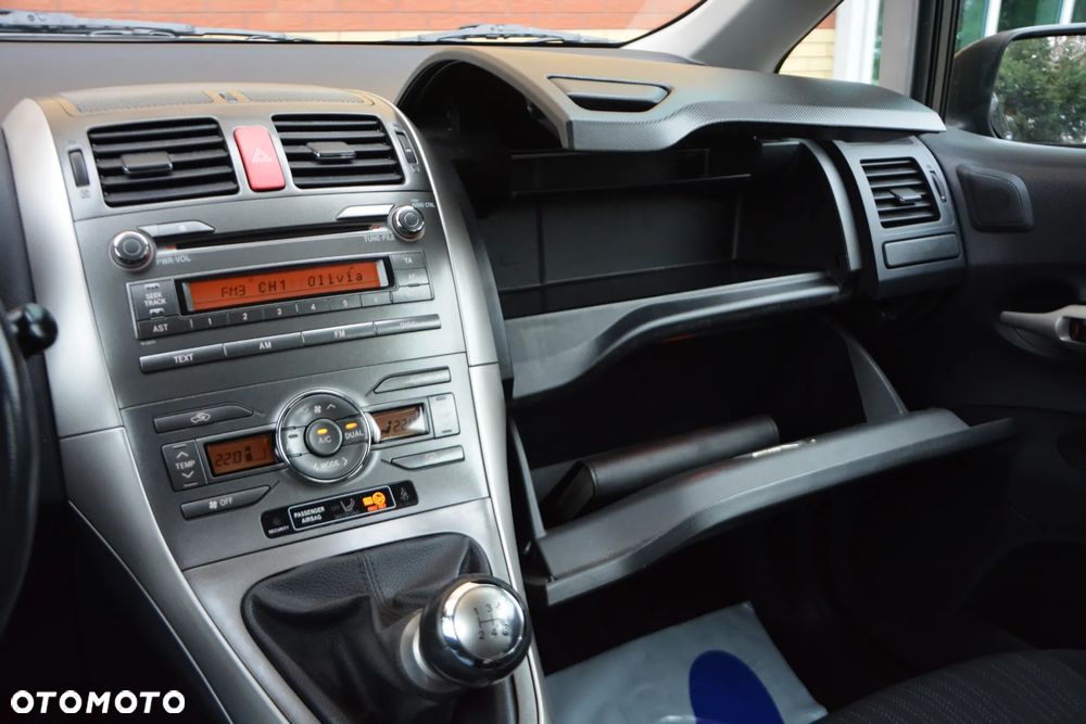 Toyota Auris 1.4 VVT-i - 22