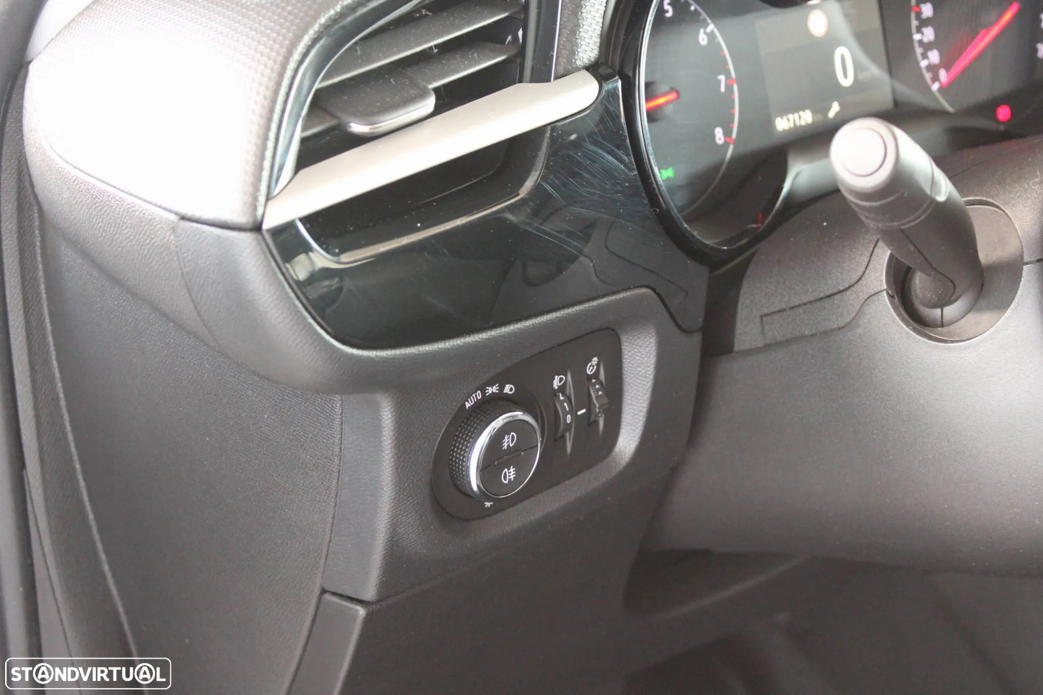 Opel Corsa 1.5 D Business Edition - 9