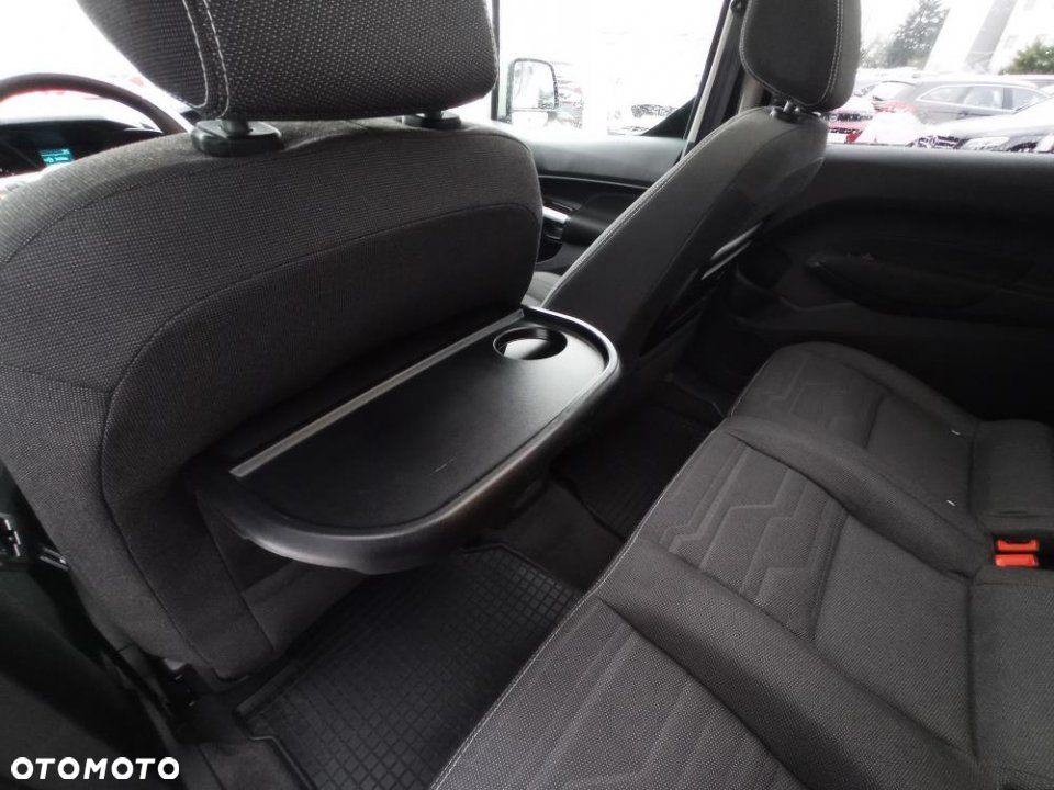 Ford Tourneo Connect - 14