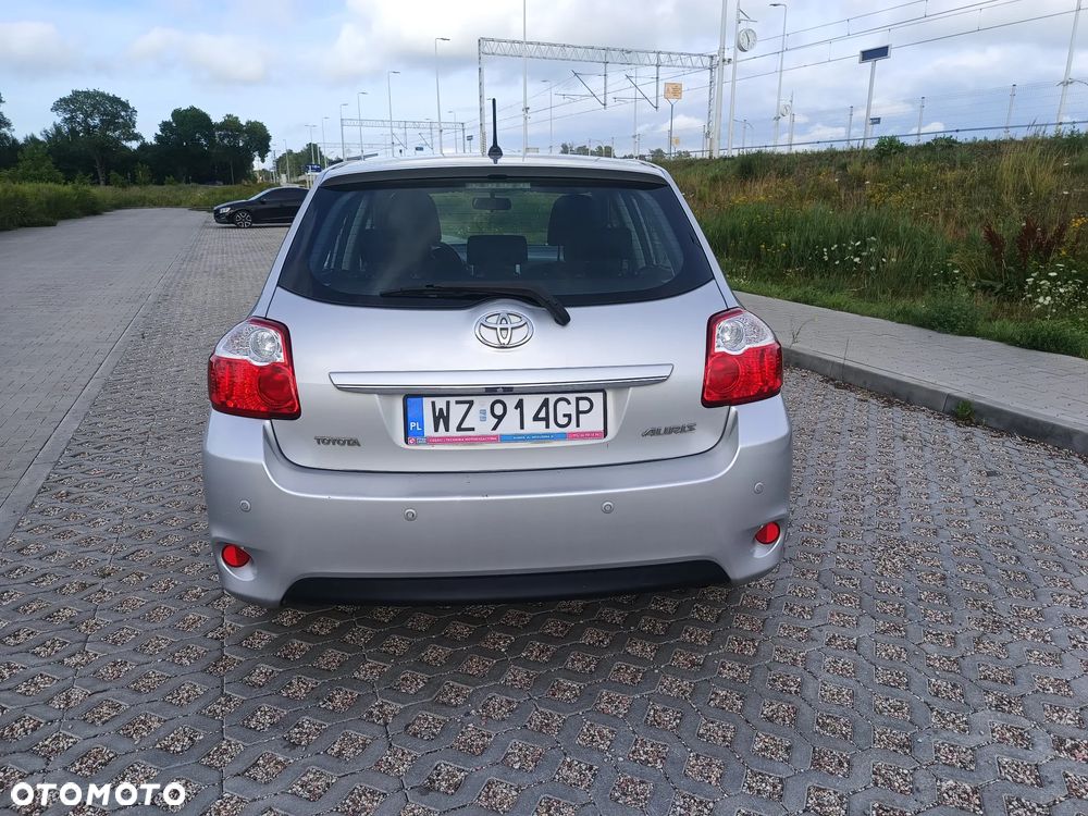 Toyota Auris 1.6 Sol - 9