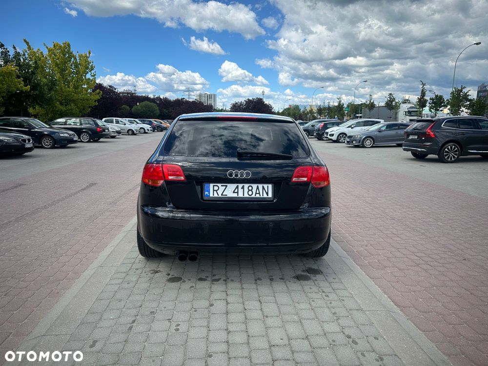 Audi A3 Sportback 1.8 TFSI Attraction - 5