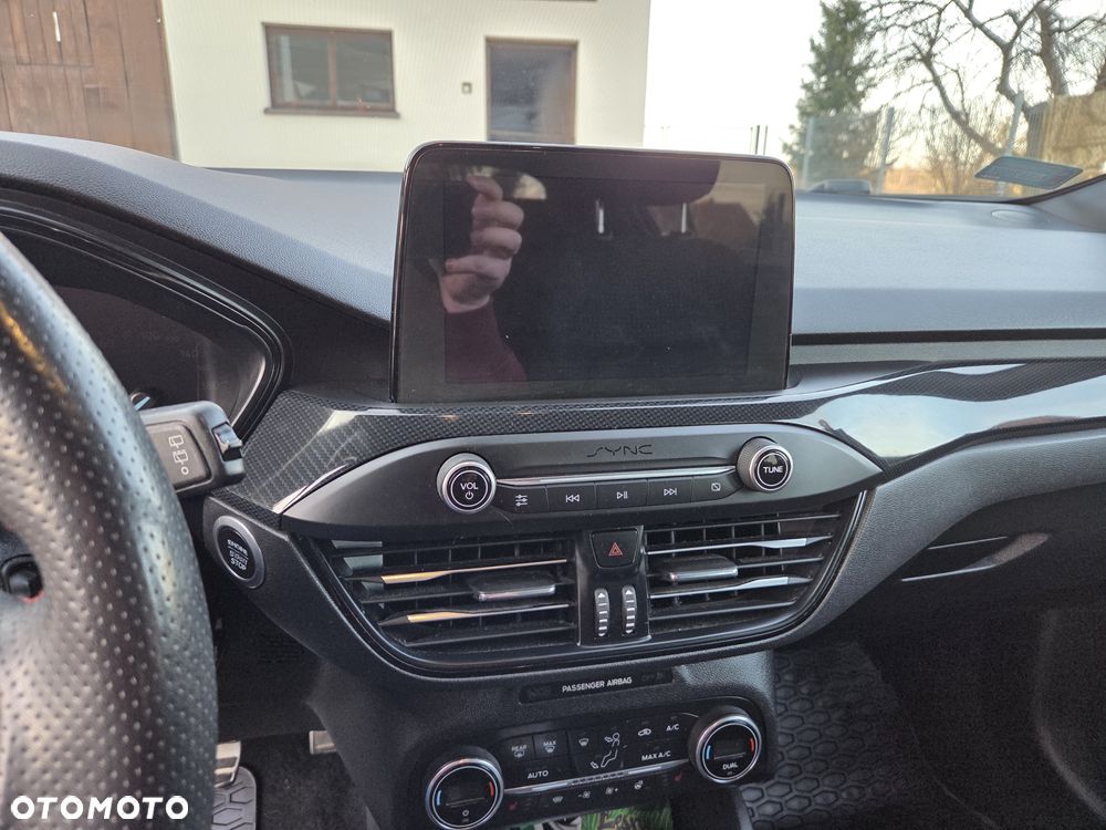 Ford Focus 1.0 EcoBoost ST-Line - 8