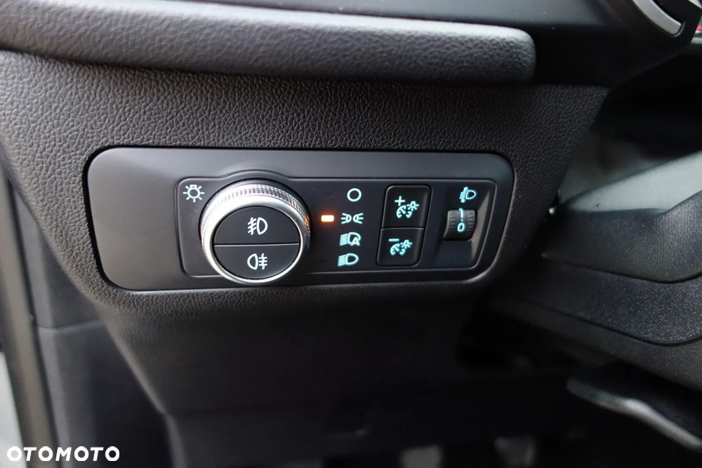 Ford Kuga - 22