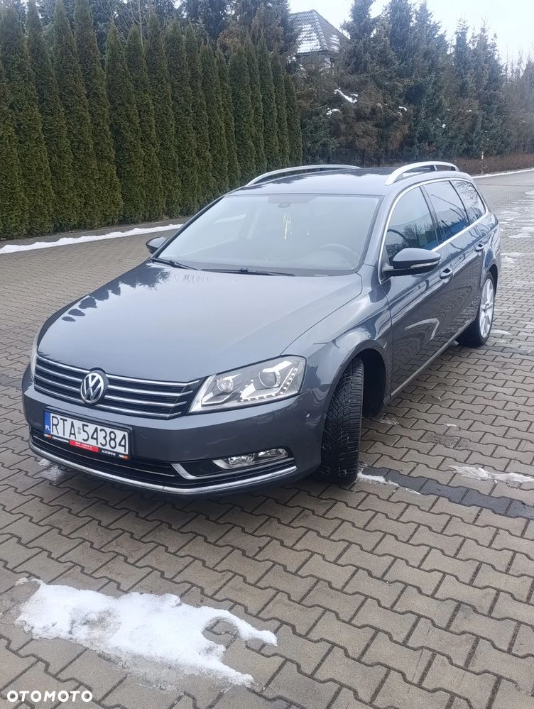 Volkswagen Passat 2.0 TDI Highline - 29