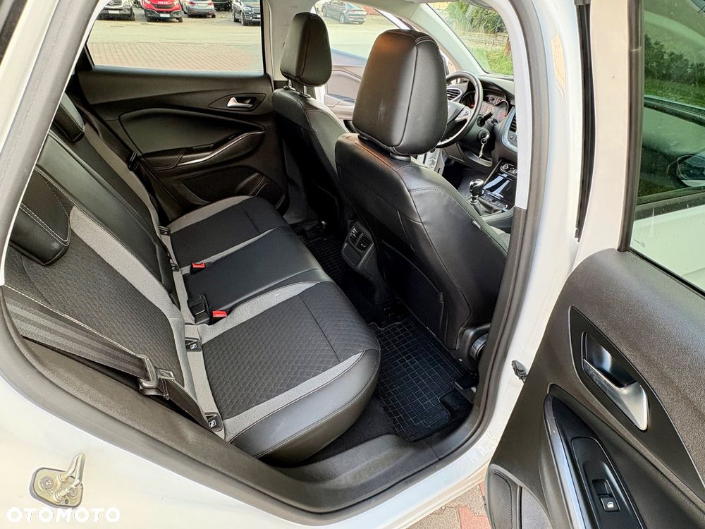 Opel Grandland X 1.5 D Start/Stop Business Elegance - 6