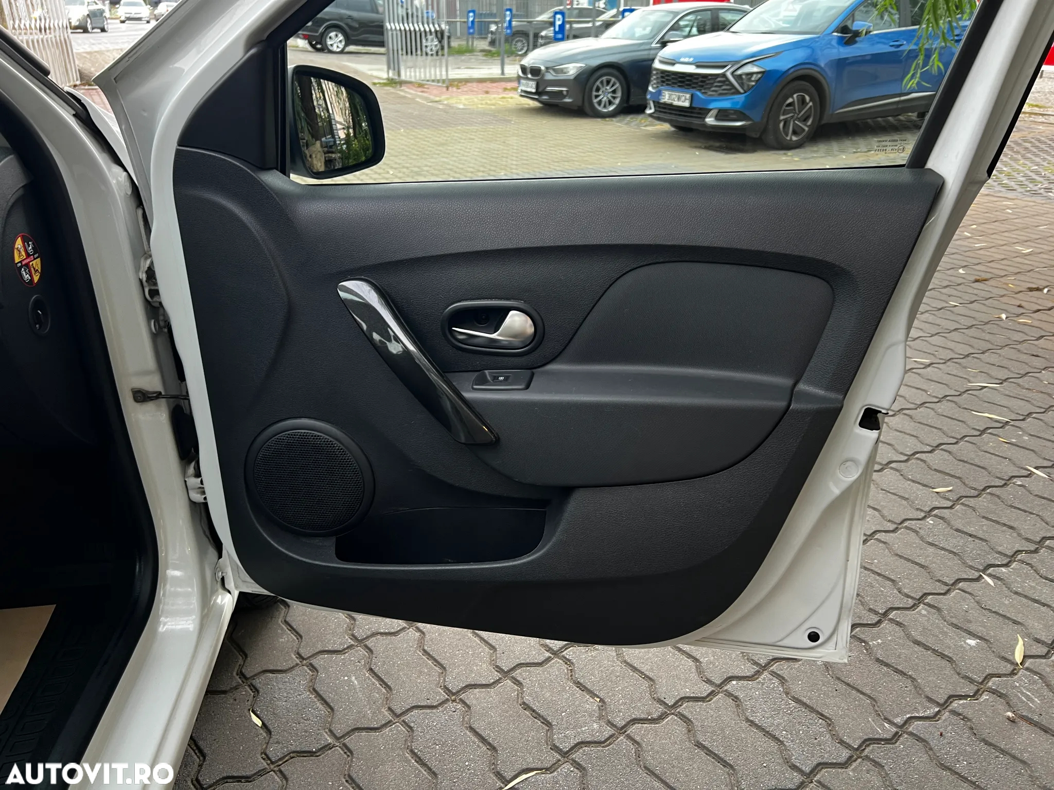 Dacia Logan 1.0 SCe Ambiance - 33