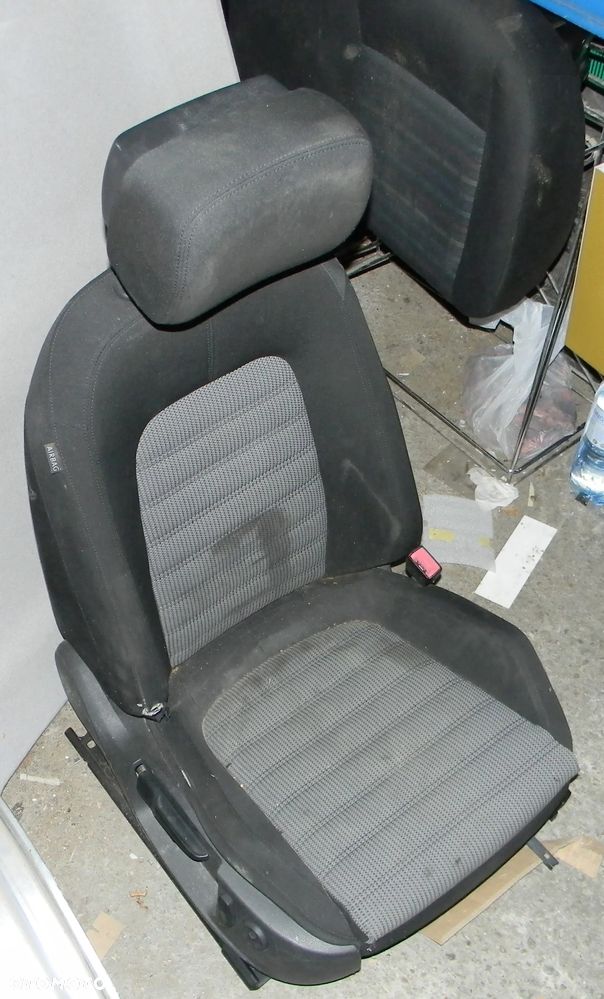 fotel prawy elektryczny siedzisko VW PASSAT B6 - 2