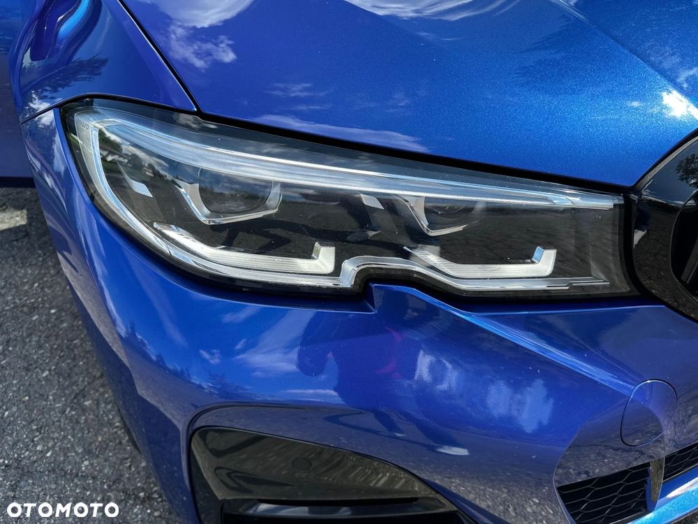 BMW Seria 3 330i M Sport - 16