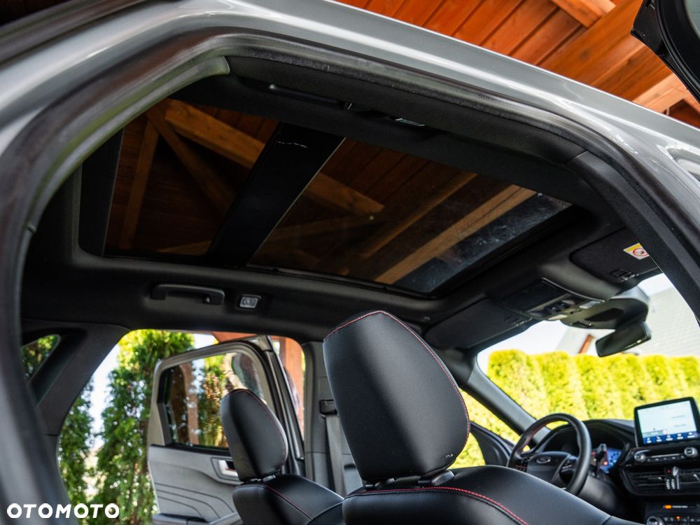 Ford Kuga 1.5 EcoBoost ST-LINE X - 30