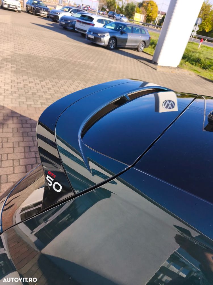 Volkswagen Golf GTI Edition 50 - 12