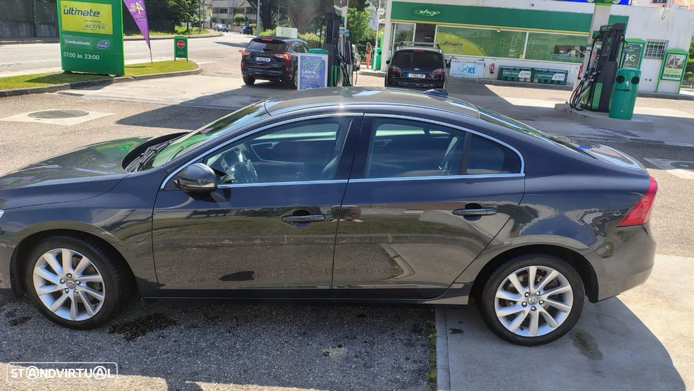 Volvo S60 2014 photo 2