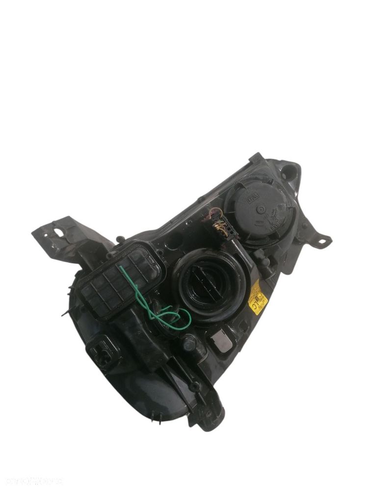 LAMPA PRAWA PRZEDNIA PRZÓD OPEL CORSA C - 4