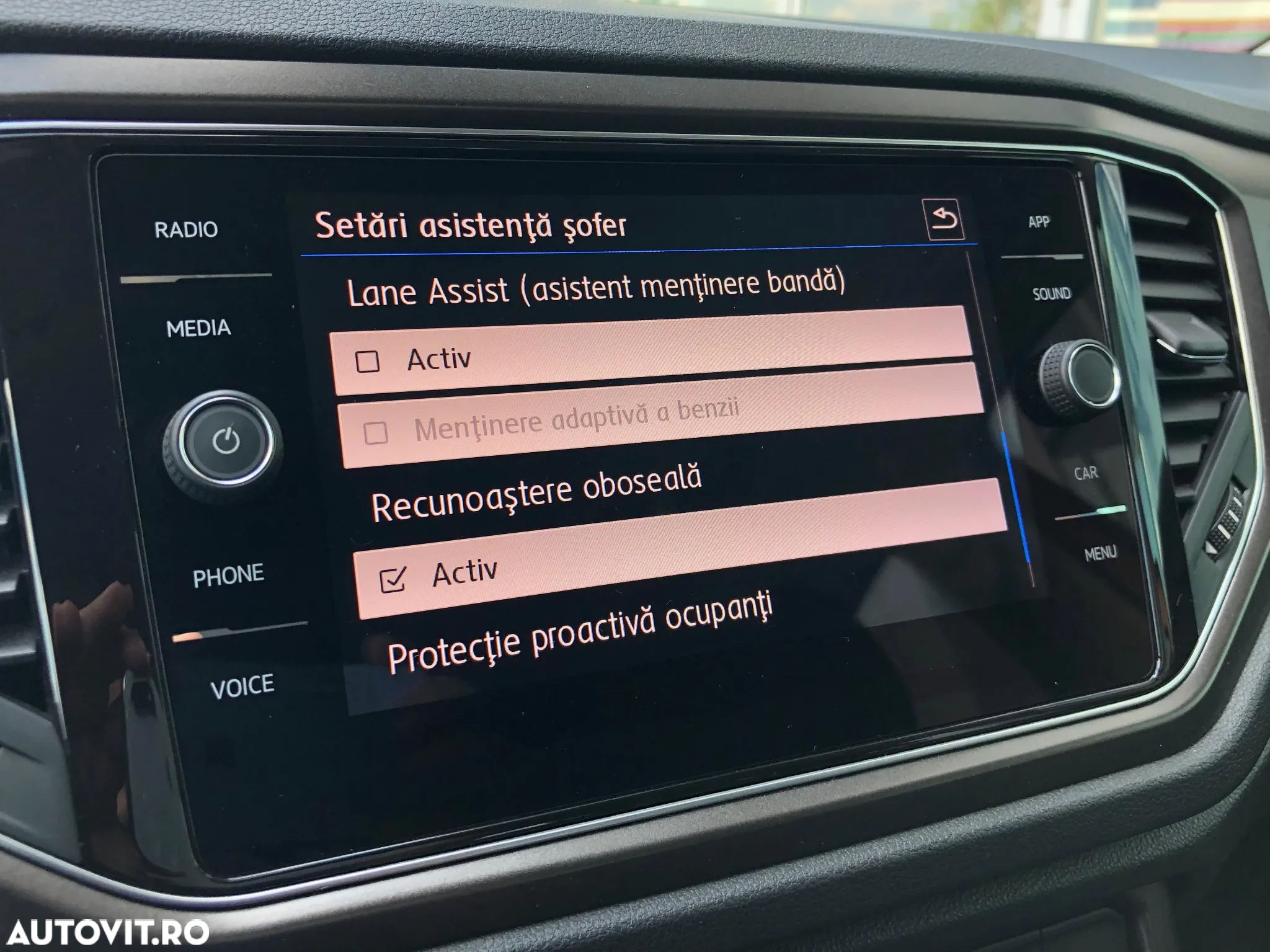 Volkswagen T-ROC 1.0 TSI Design - 24