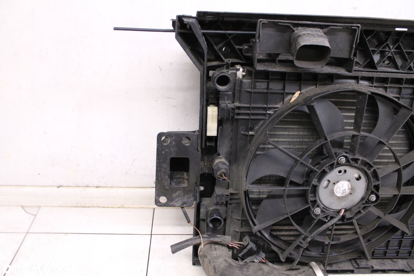 SEAT TOLEDO IV 1.6 TDI 12R- PAS PRZEDNI CHŁODNICE - 6