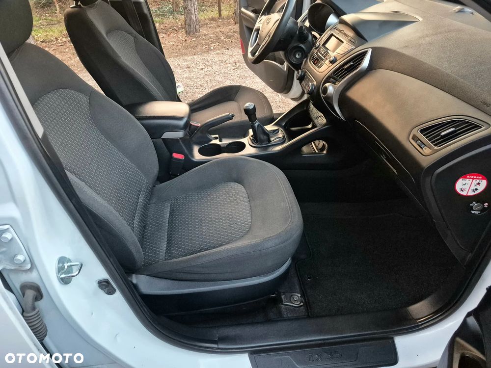 Hyundai ix35 2.0 2WD Style - 18