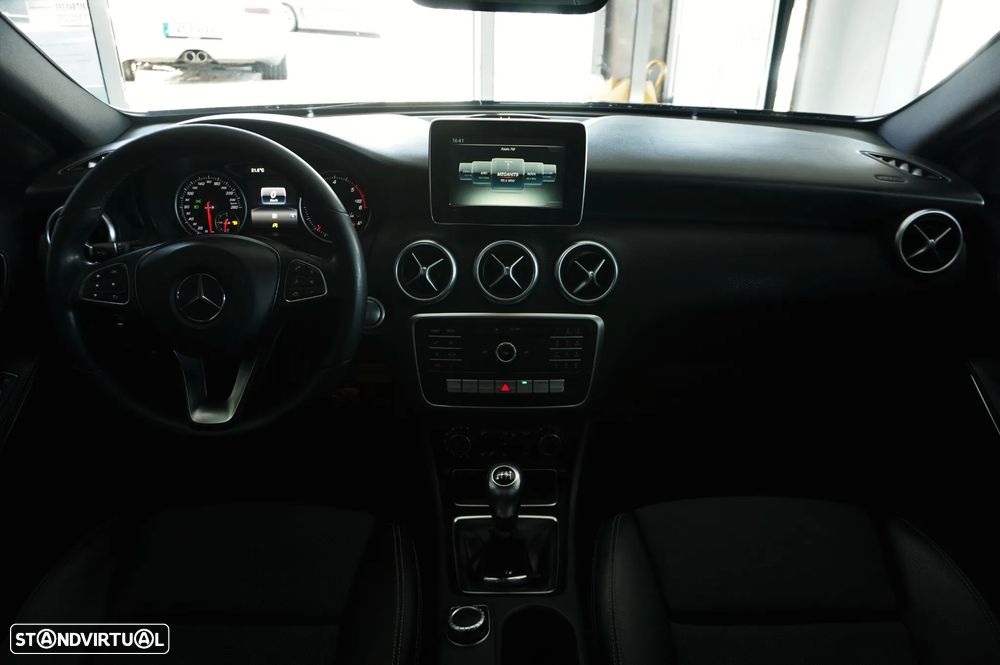 Mercedes-Benz A 180 d Urban - 8