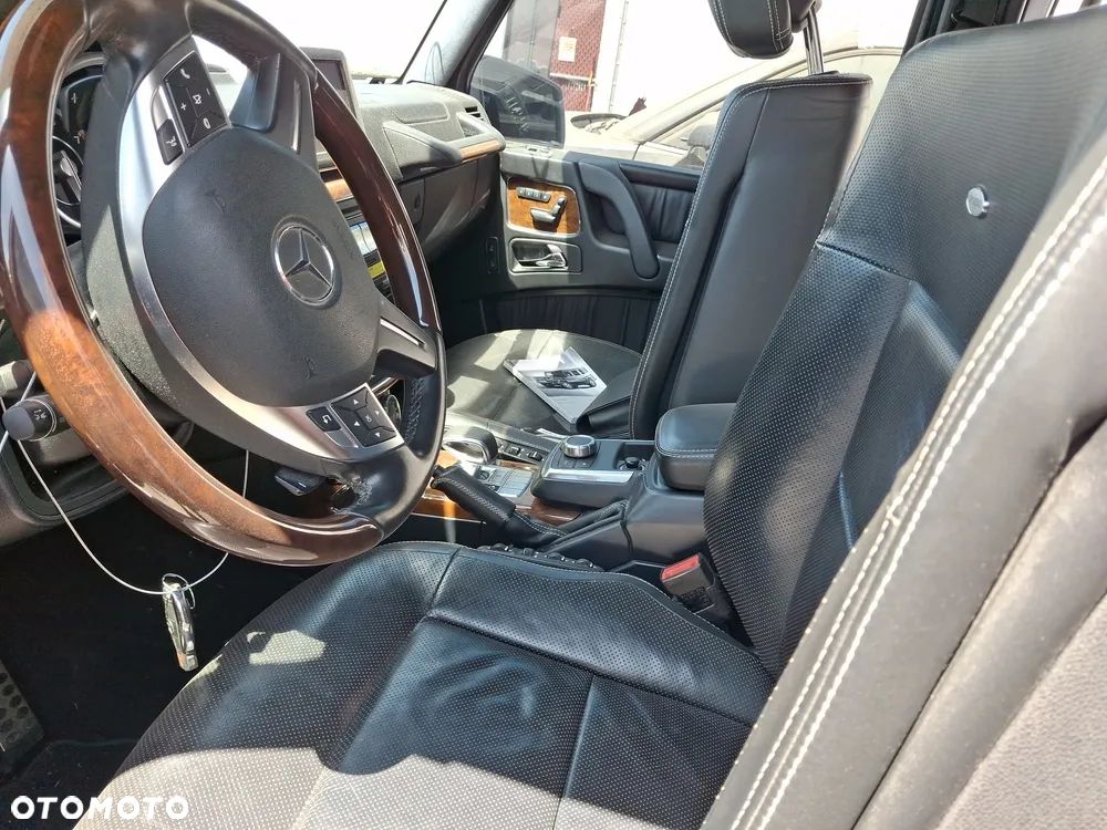 Mercedes-Benz Klasa G AMG 63 AMG SPEEDSHIFT 7G-TRONIC - 12