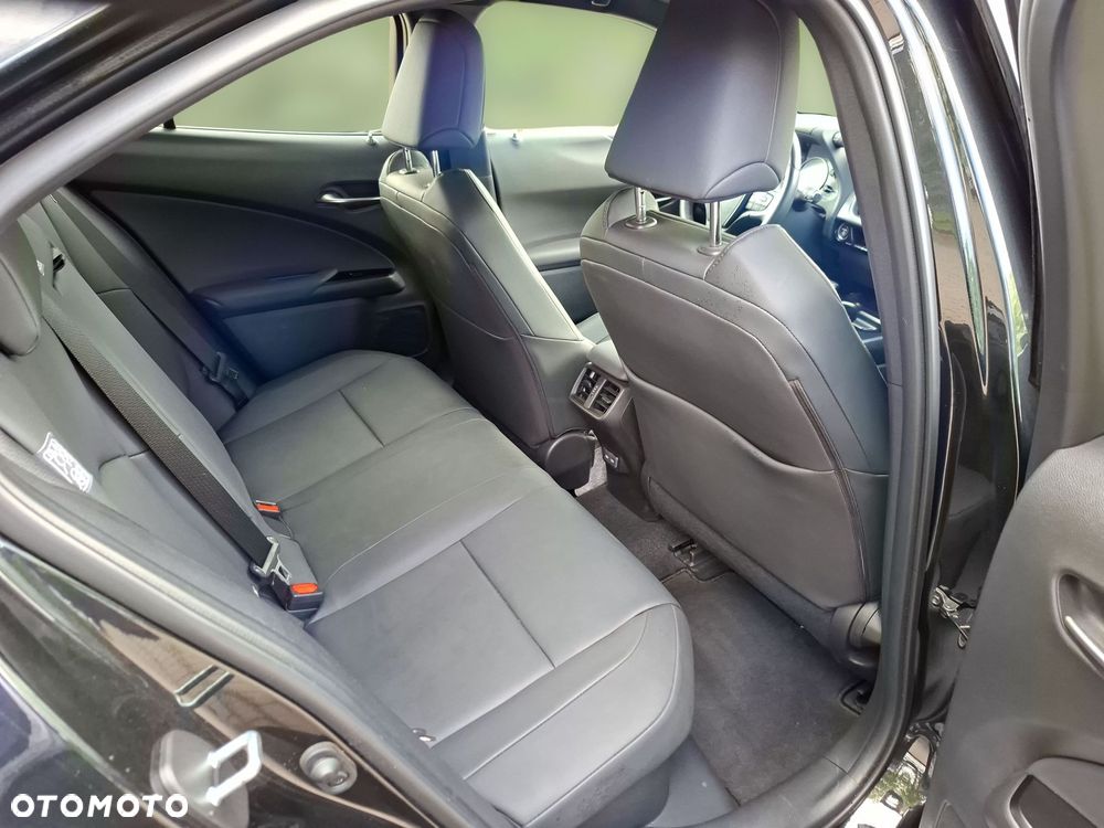 Lexus UX 250h GPF F Sport Design 2WD - 18