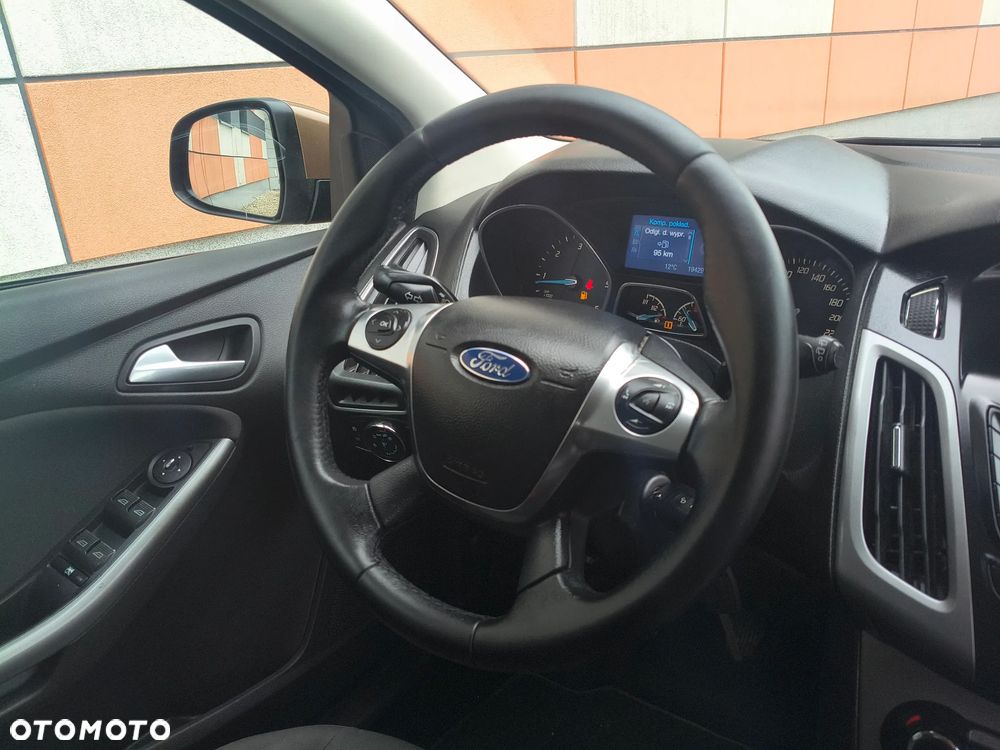 Ford Focus 1.6 TDCi DPF Champions Edition - 12