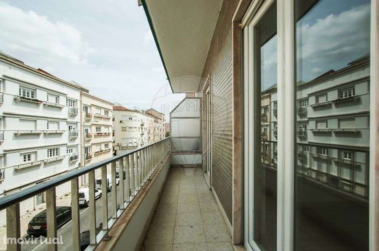 Apartamento T1 para arrendamento - Grande imagem: 4/11