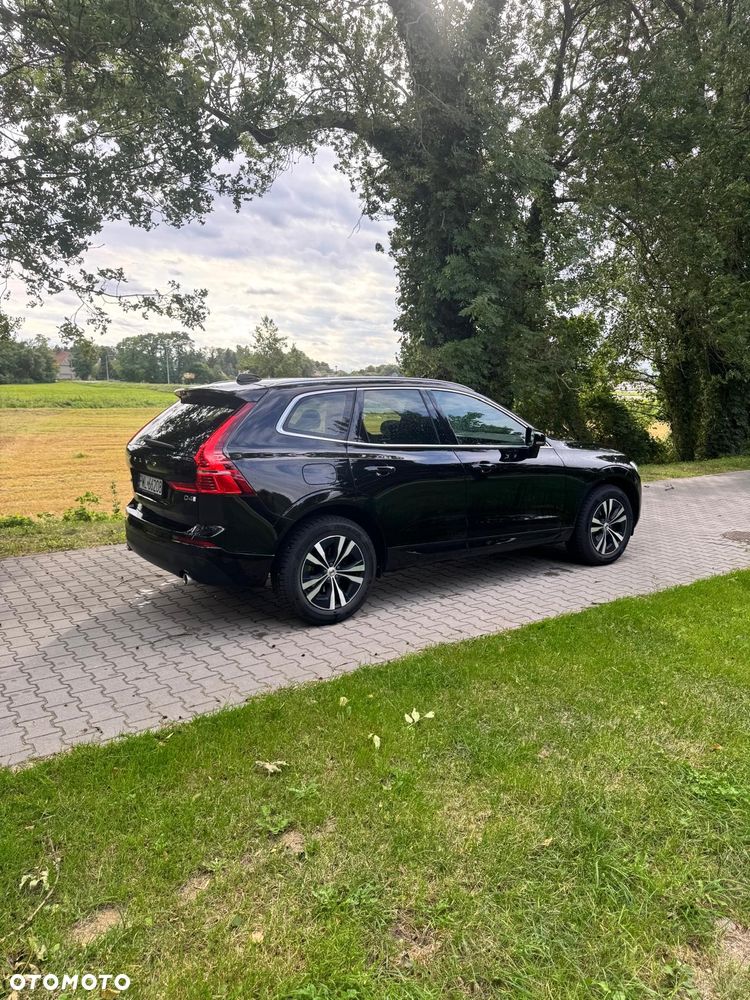 Volvo XC 60 D4 Momentum Pro - 21