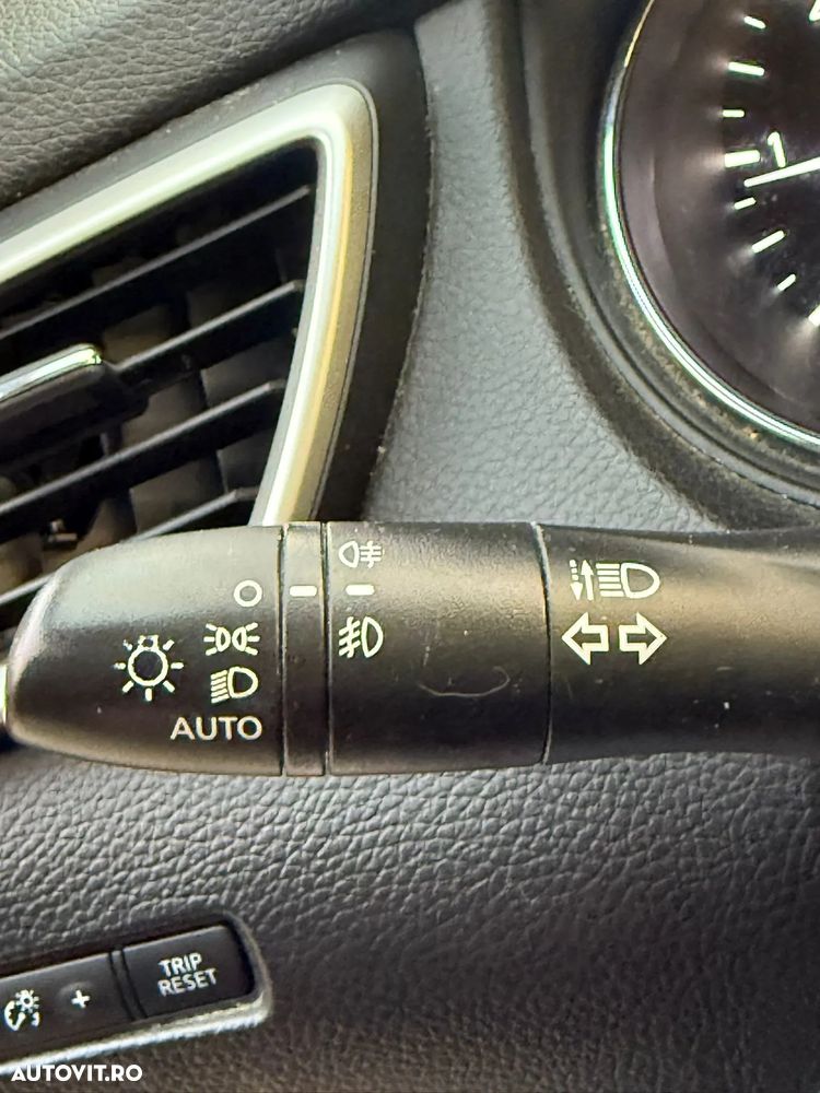 Nissan Qashqai 1.6 DCI N-Connecta - 11