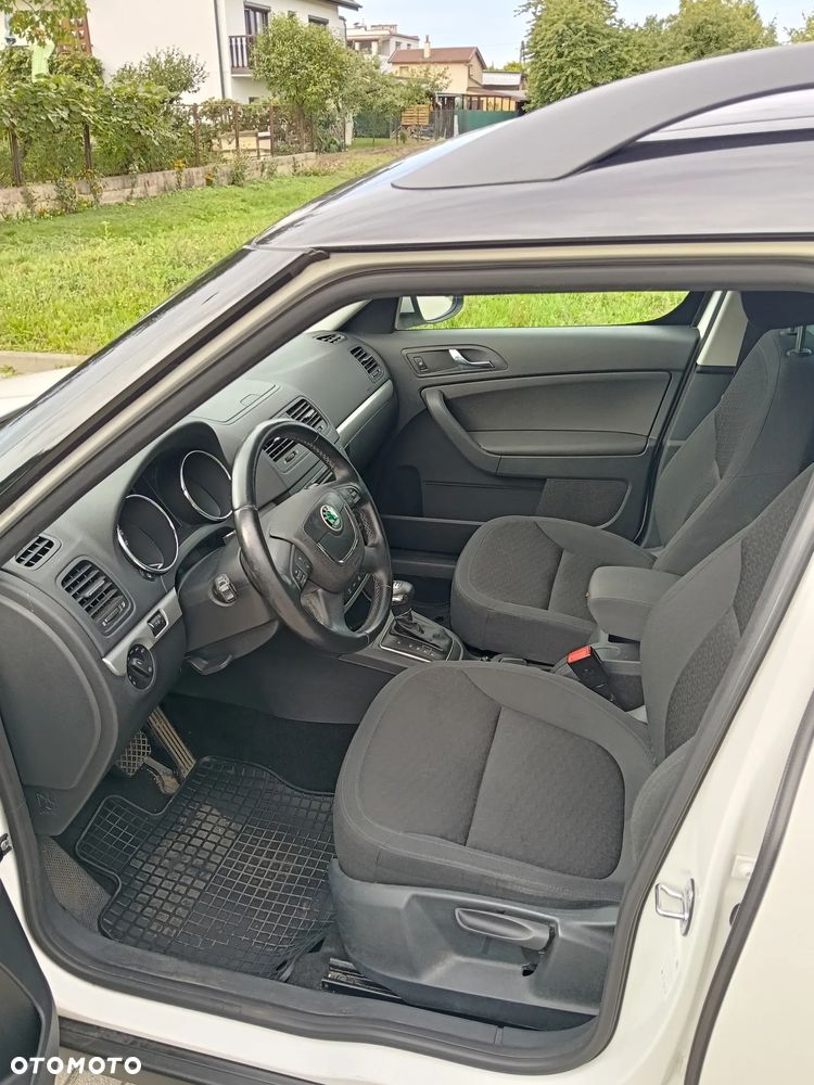 Skoda Yeti 2.0 TDI DSG 4x4 Adventure - 17