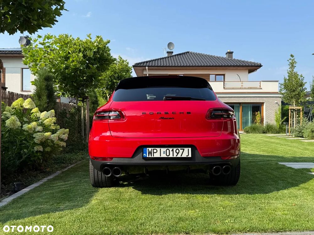 Porsche Macan - 1
