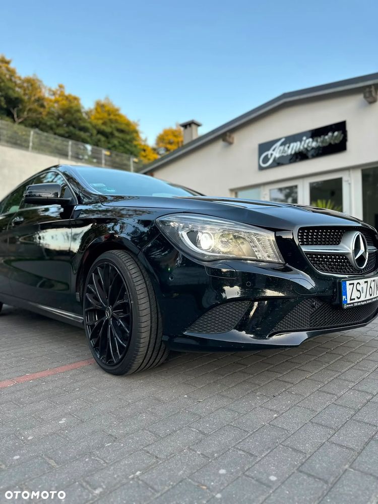 Mercedes-Benz CLA 200 - 2