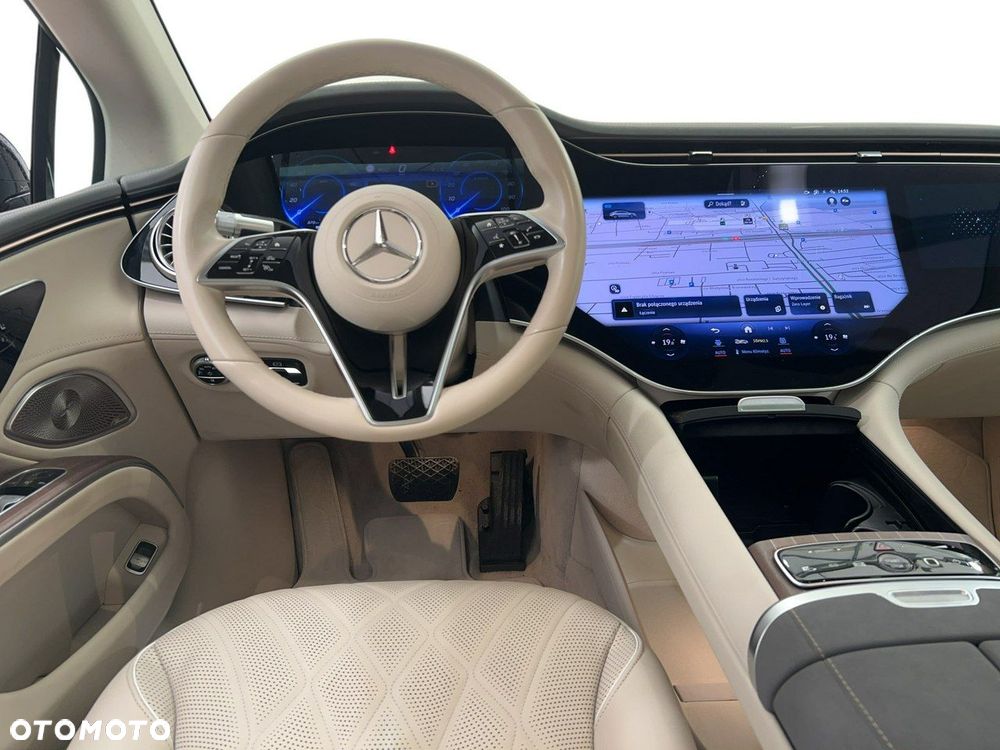 Mercedes-Benz EQS - 9