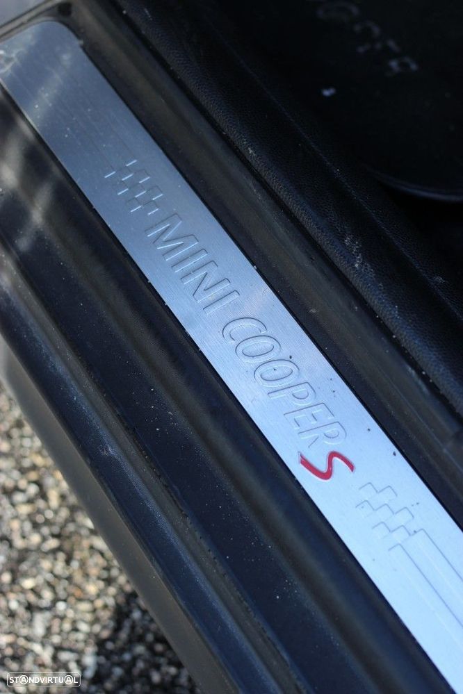 MINI 5 Portas Cooper SD Auto Desportiva - 23