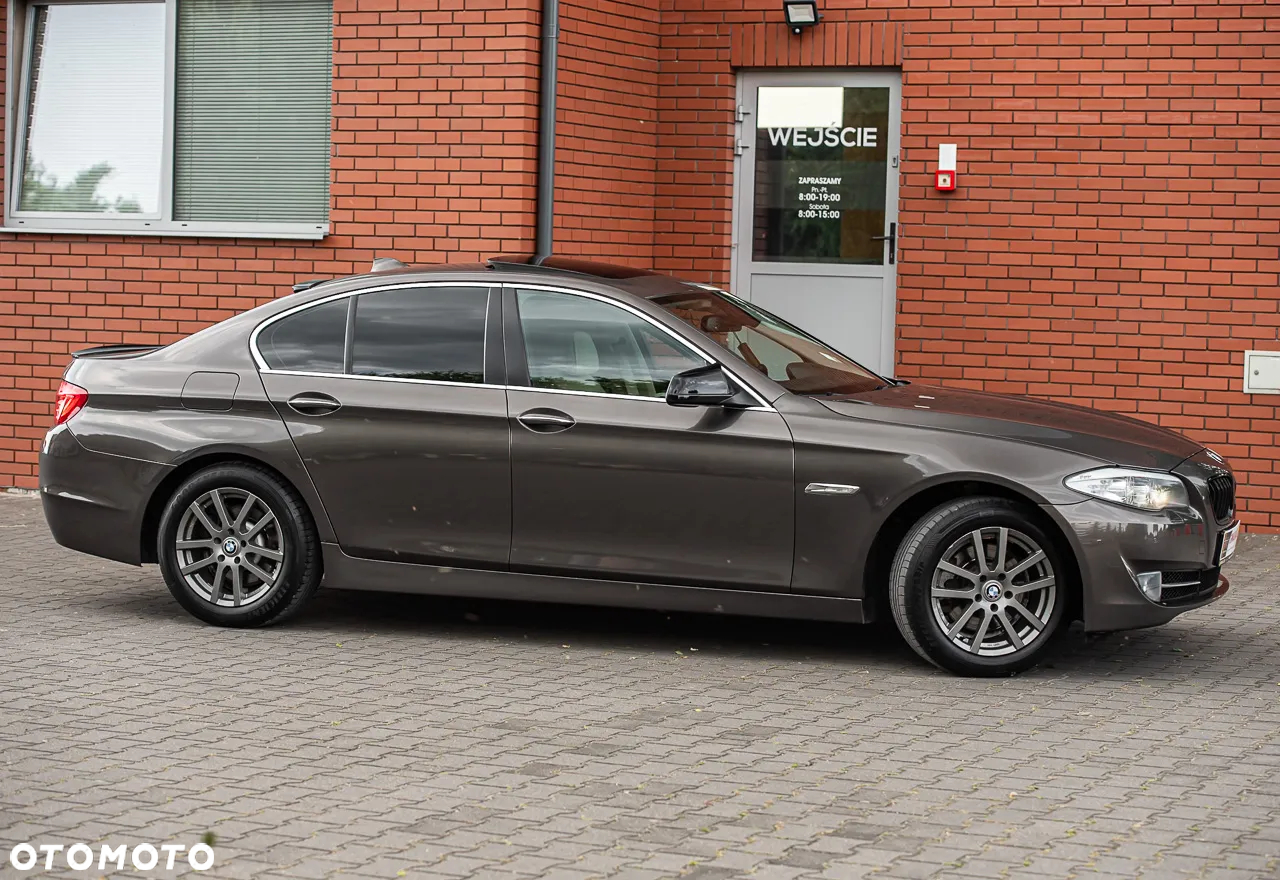 BMW Seria 5 520d Luxury Line - 3