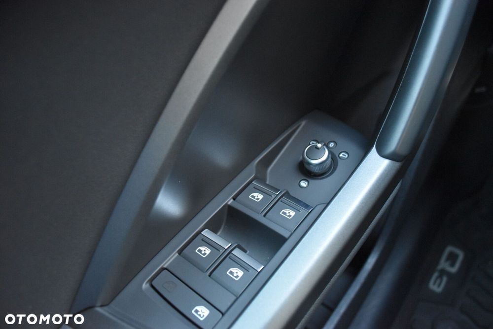 Audi Q3 35 TFSI Advanced S tronic - 25