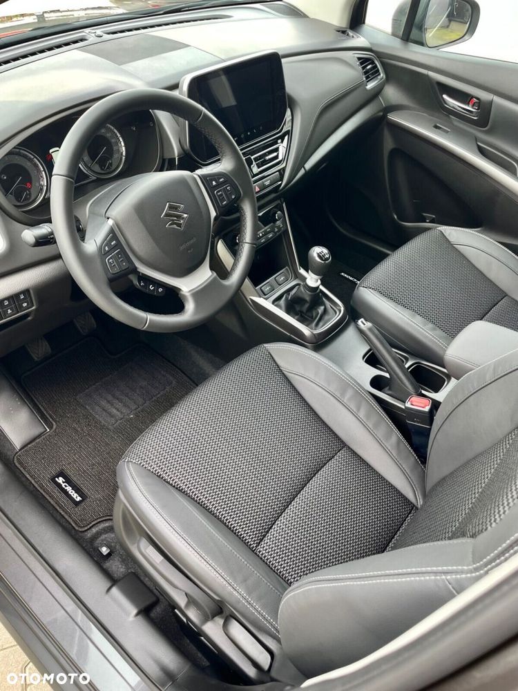 Suzuki SX4 S-Cross - 13