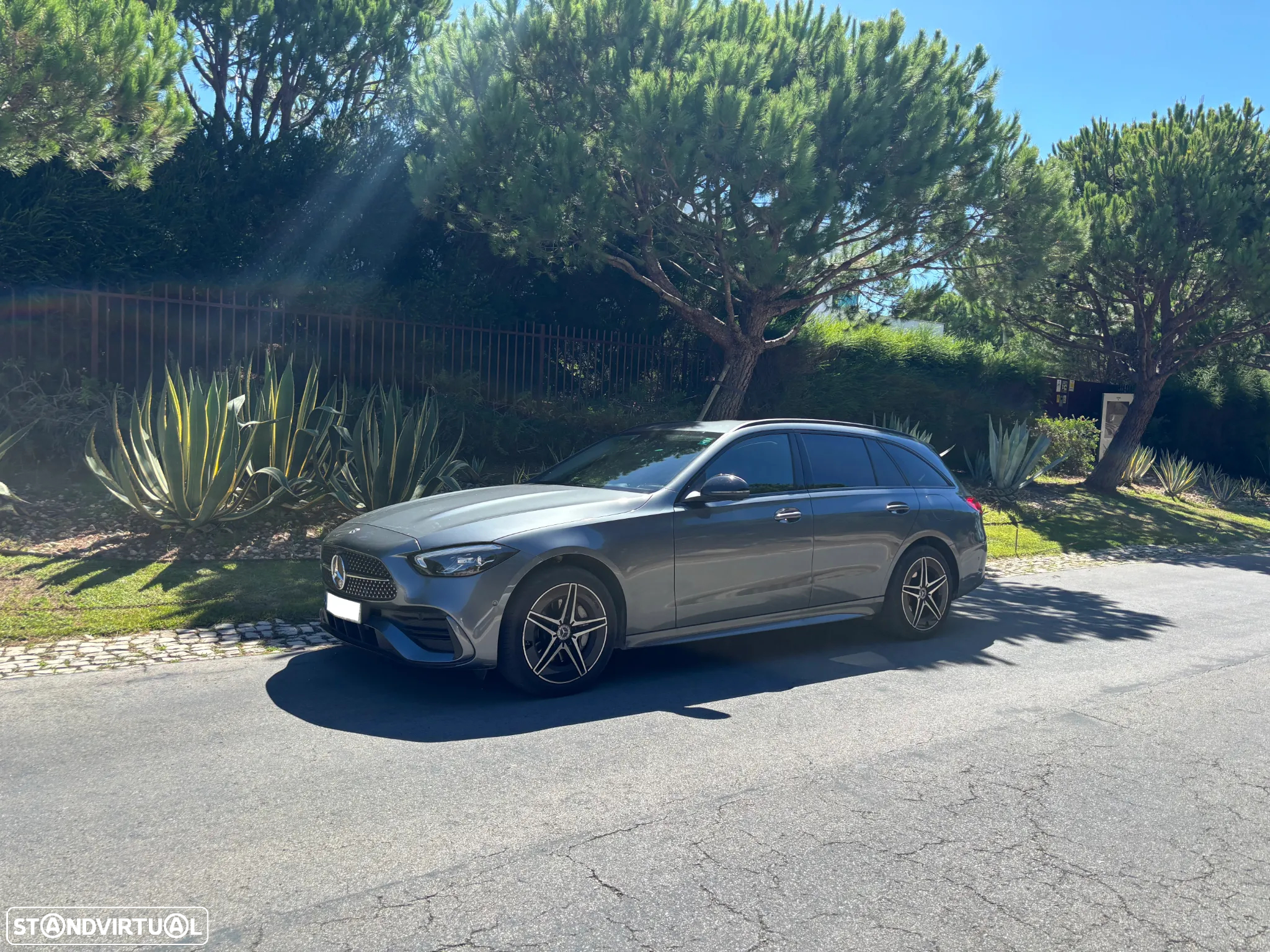 Mercedes-Benz C 300 e AMG Line - 2