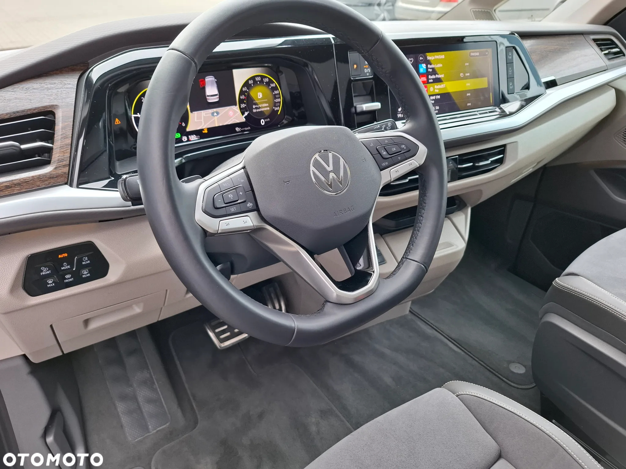 Volkswagen Multivan 2.0 TDI L2 Style DSG - 4