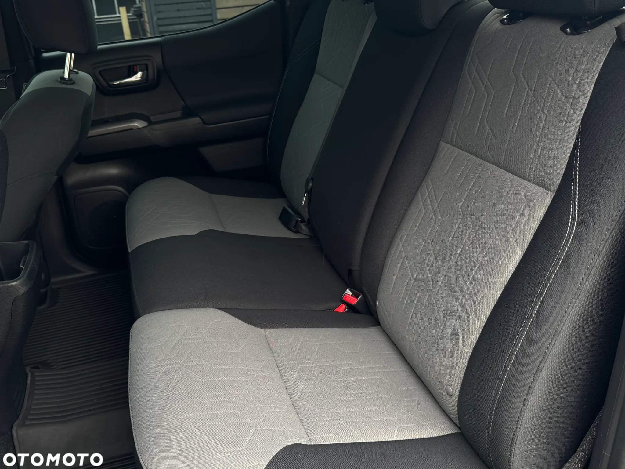 Toyota Tacoma - 20