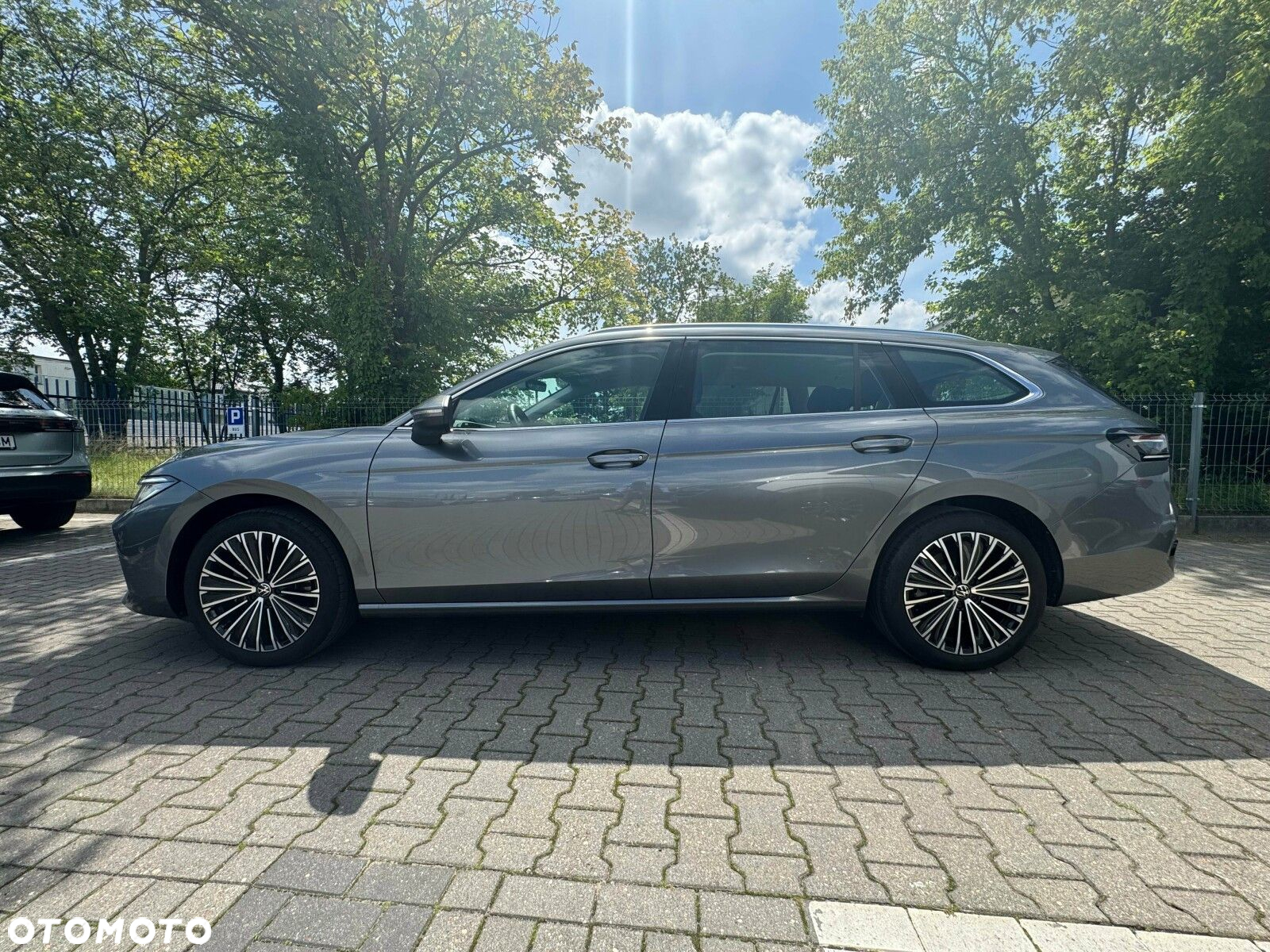 Volkswagen Passat 1.5 TSI ACT mHEV Elegance DSG - 19