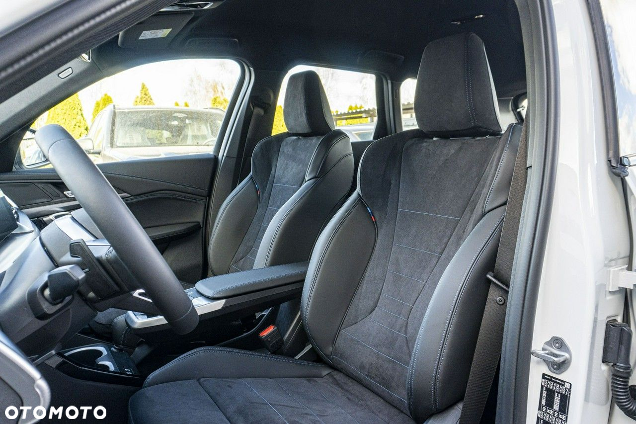 BMW X1 sDrive18i - 11