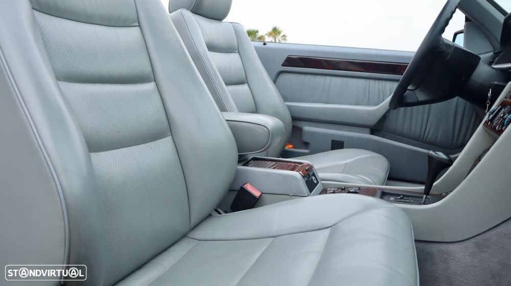 Mercedes-Benz E 220 - 47