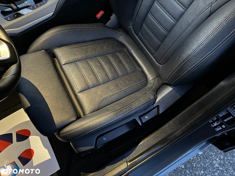 BMW Seria 3 320d xDrive Advantage sport - 33
