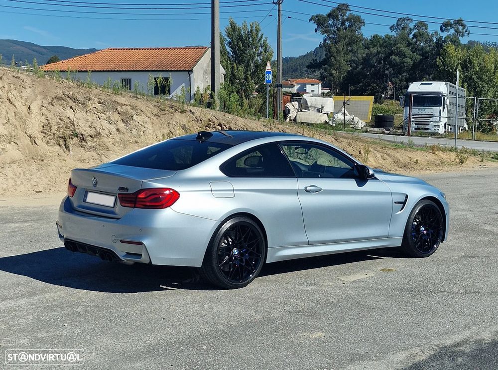 BMW M4 Coupe DKG Competition - 11